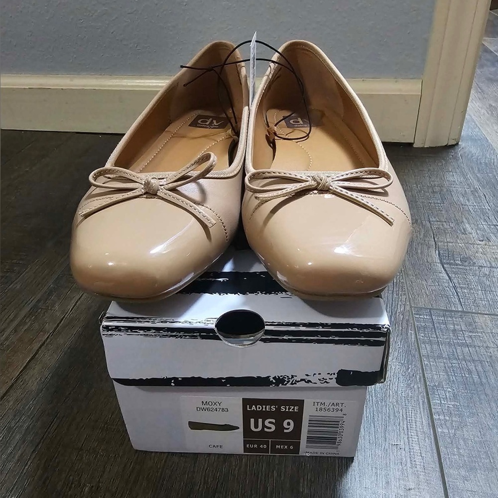 Dolce Vita Women's 9 Moxy Cafe Color Ballet Flats New In Box - Picture 2 of 8